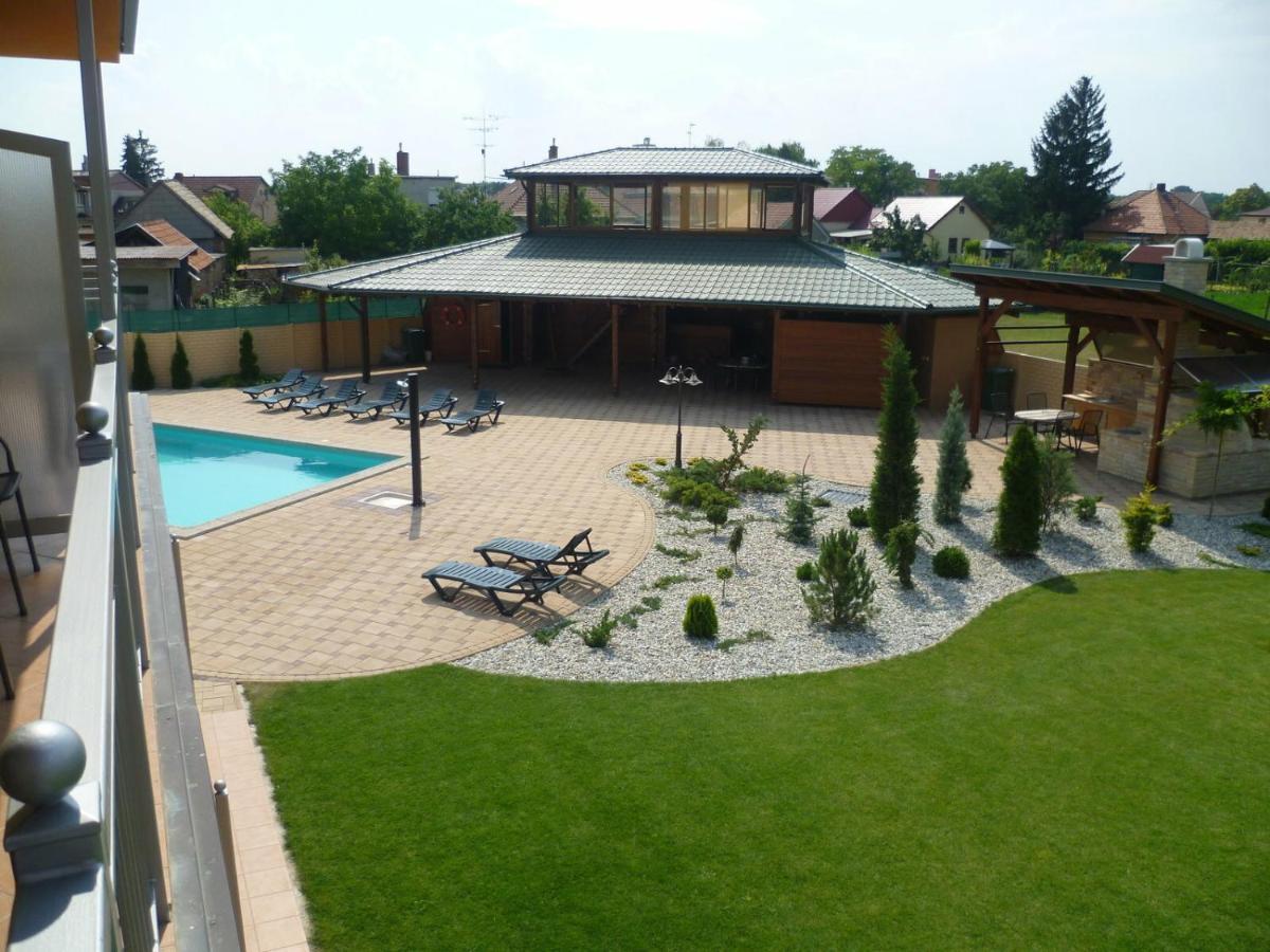 Margaréta Penzión Veľký Meder Exterior foto